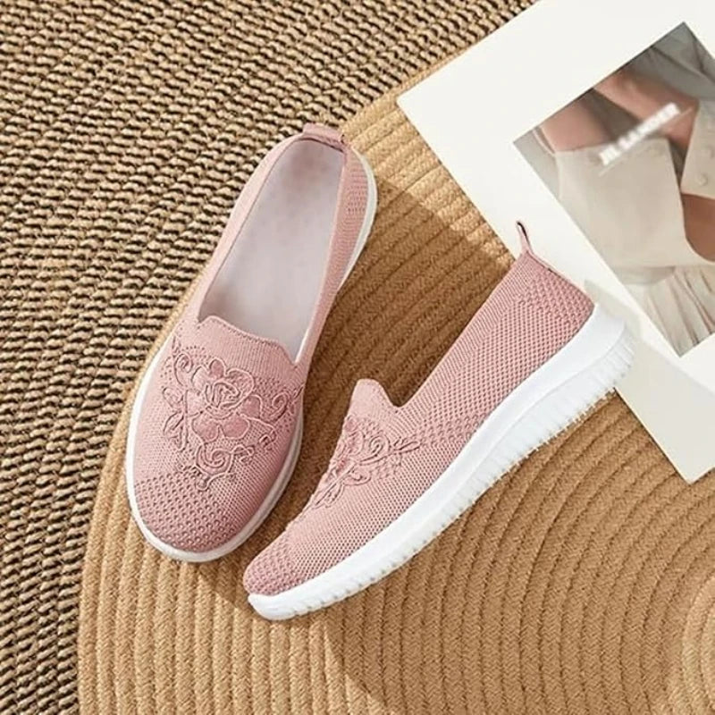 Women's Slip-On Knit Mesh Loafers Lightweight and Comfortable Breathable Mesh Walking Shoe Casual Embroidered Flat Loafers