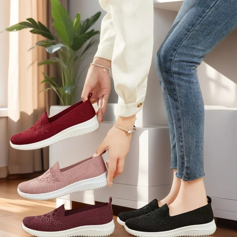 Women's Slip-On Knit Mesh Loafers Lightweight and Comfortable Breathable Mesh Walking Shoe Casual Embroidered Flat Loafers