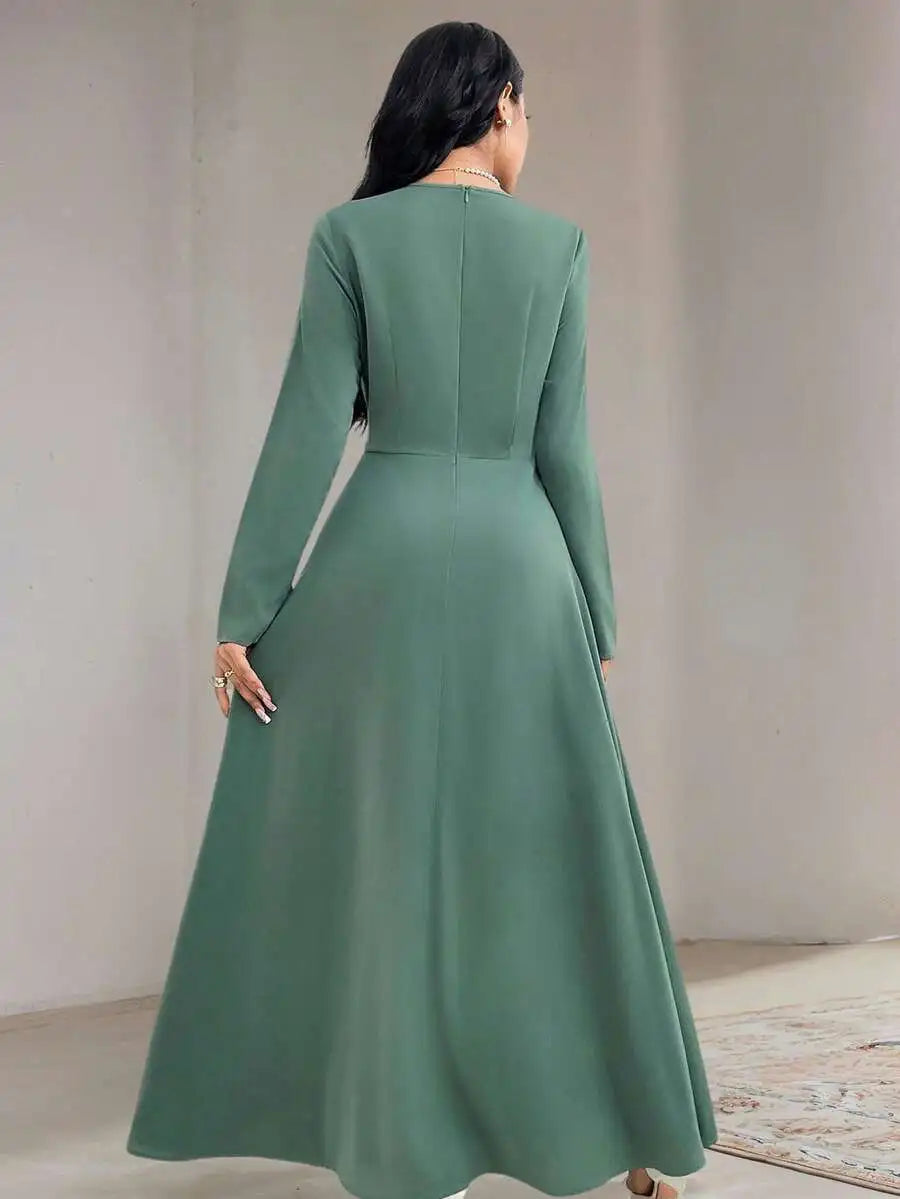 Women's Sage Green Round Neck Long Sleeve Asymmetrical Pleated Maxi Dress