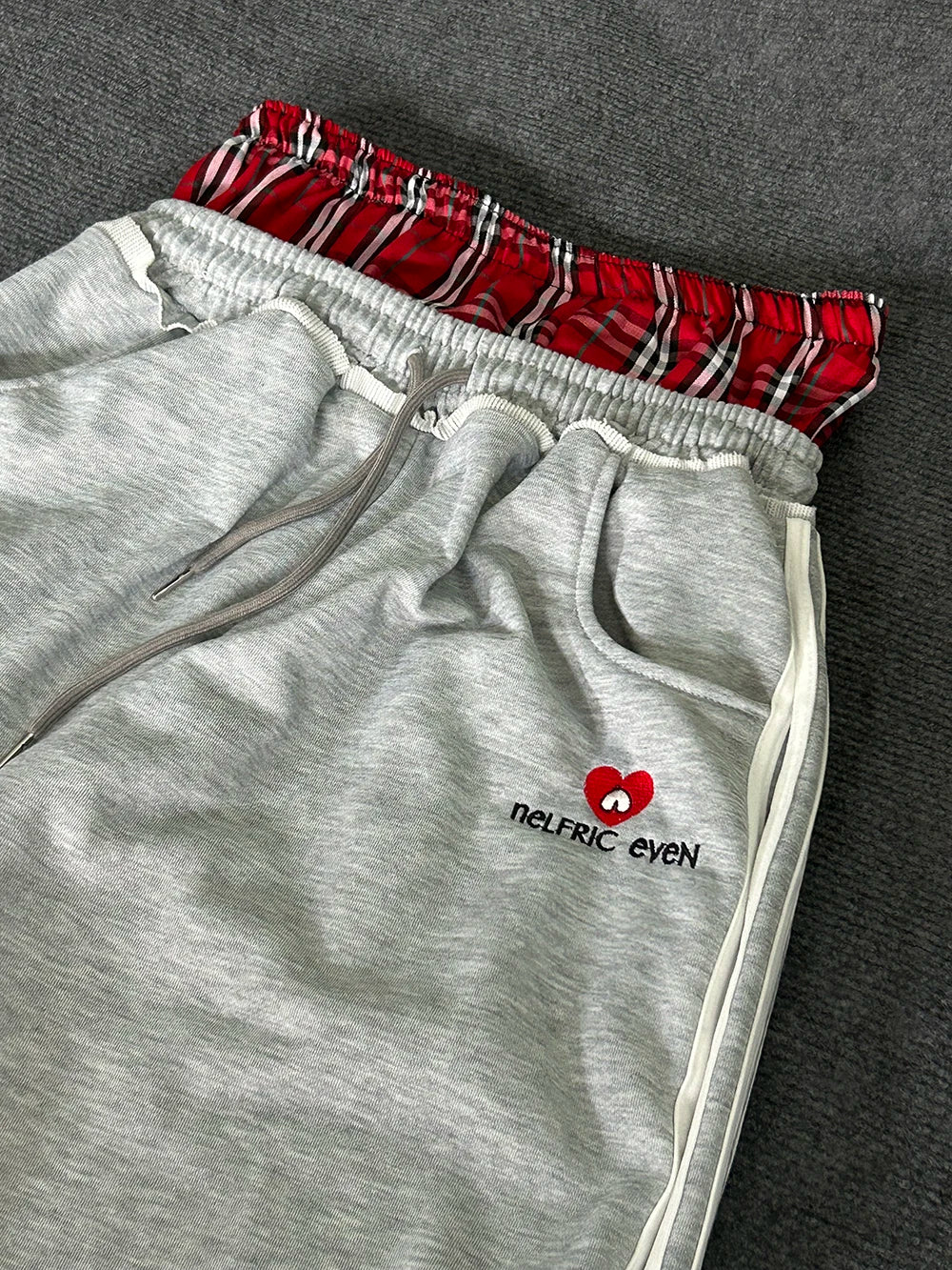 American Retro College Style Loose Fit Two-Piece Set with Double Waist Head Fake Bathroom Pants for Sports Leisure 2025 Fashion