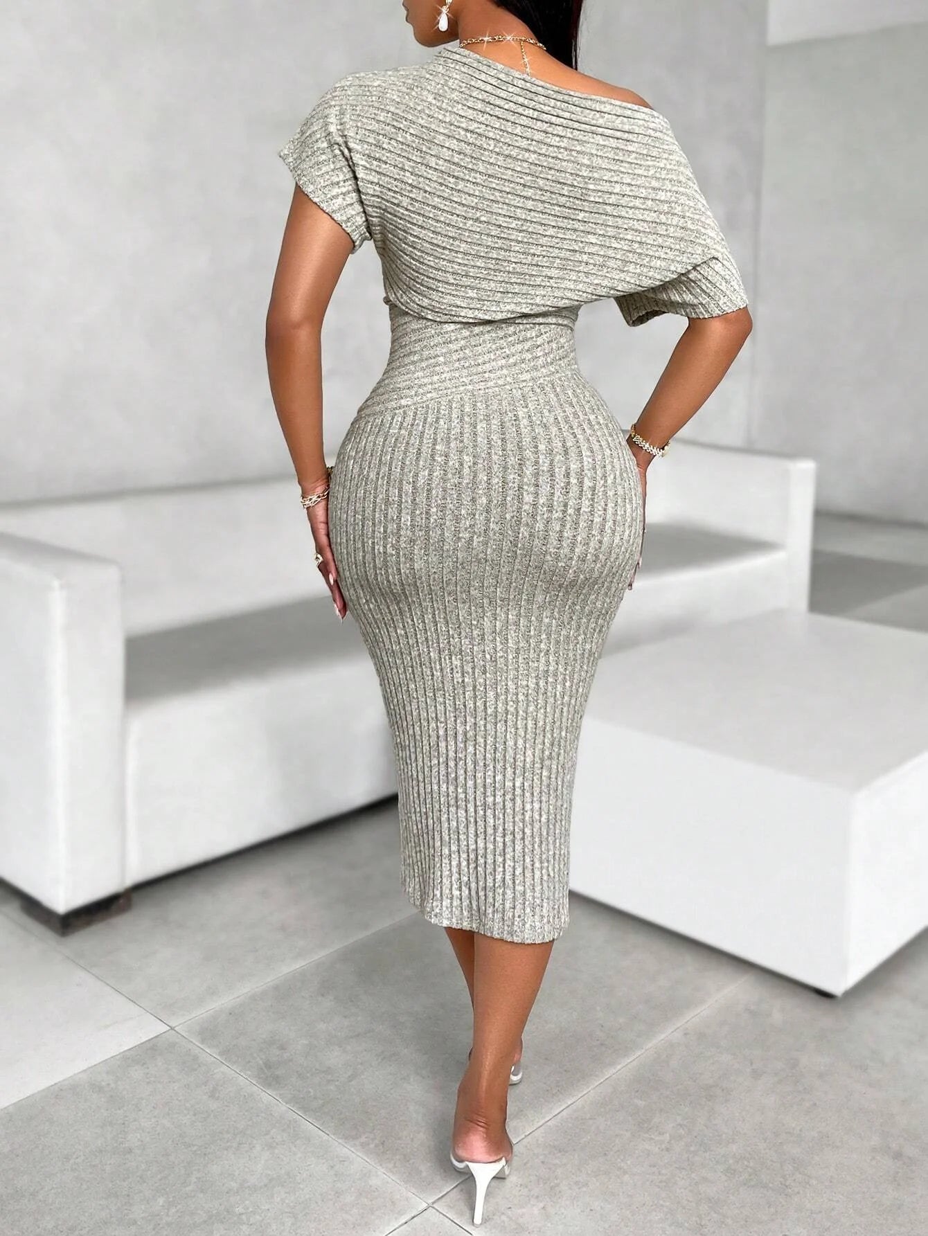 Women's Fashion Solid Color Asymmetric Shoulder Textured Fabric Dress