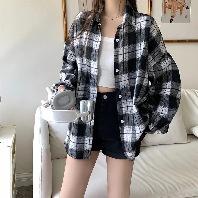 Women Tartan Shirt Long Sleeve Collared Button Up Oversized Plaid Shirt Flannel Jacket Grunge Teenage Girl Spring Summer Outfit